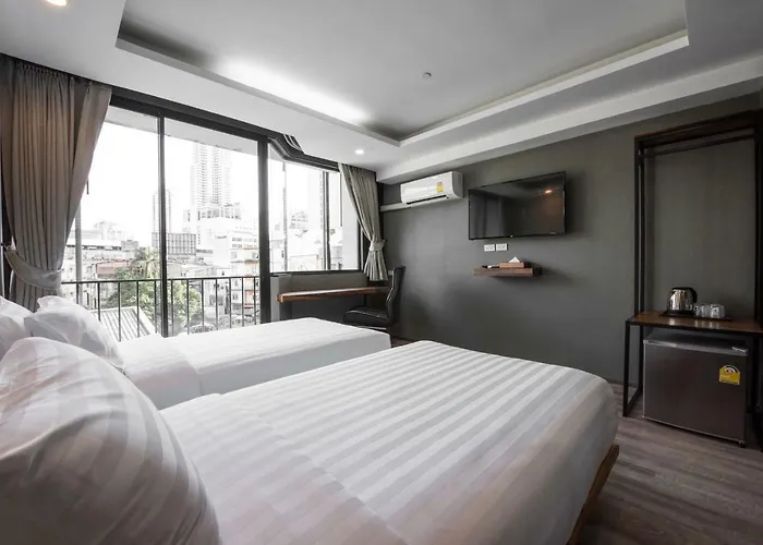 Link Hotel 3*
